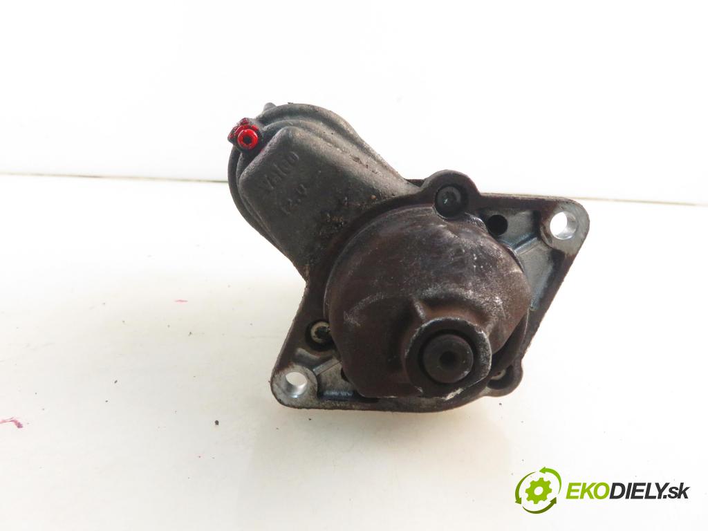 OPEL CORSA C (X01) HB 2004 55,00 1.2 16V 75 - Z 12 XE 1199,00 startér D6RA163 (Startér)