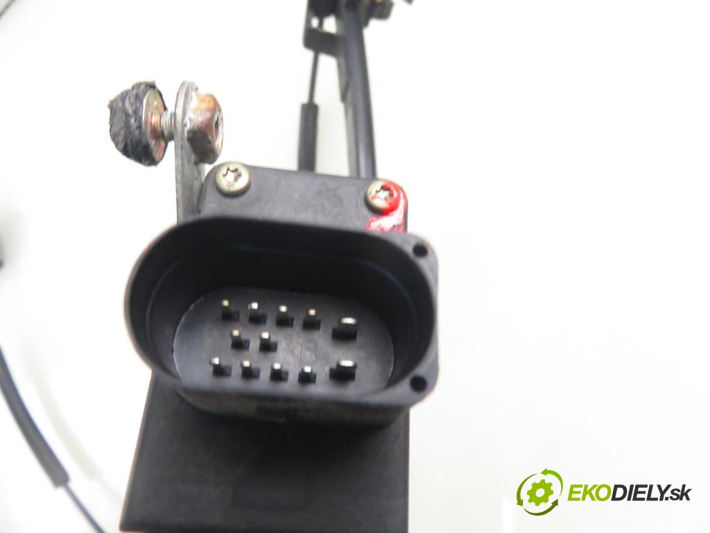 VW LUPO (6X1, 6E1) HB 1999 37,00 1.0 50 - AHT (Skoda) 997,00 mechanismus oken PPE 3D 6X3837402A