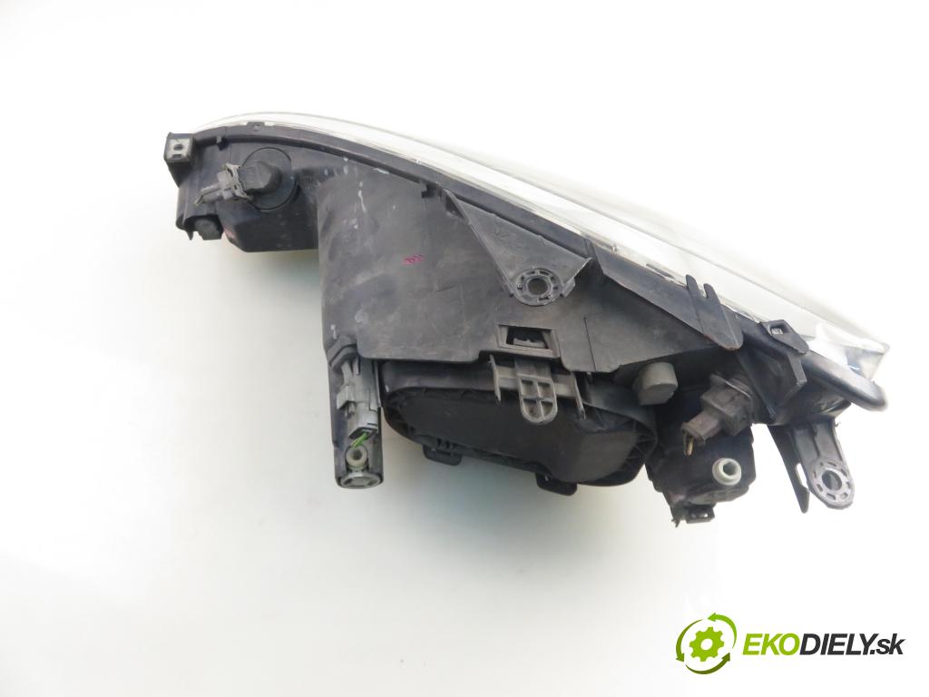 PEUGEOT 206 liftback (2A/C) HB 2003 440,00 1.1 i - HFX (TU1JP) 1124,00 Svetlo PP 9628666780