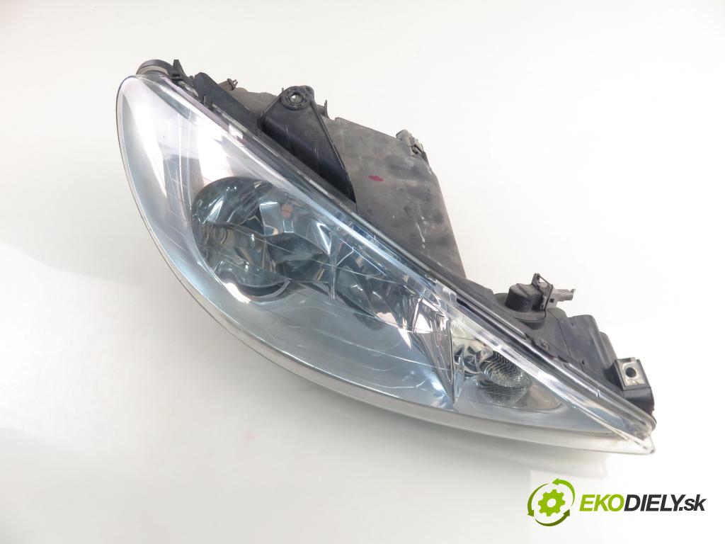 PEUGEOT 206 liftback (2A/C) HB 2003 440,00 1.1 i - HFX (TU1JP) 1124,00 Svetlo PP 9628666780