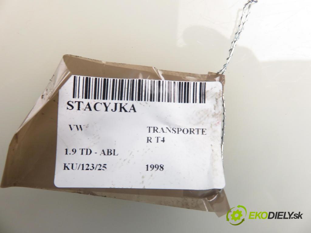VW TRANSPORTER IV Skrzynia (70XA) FURGON 1998 50,00 1.9 TD 68 - ABL 1896,00 spinačka 701905851 (Spínacia skrinka)