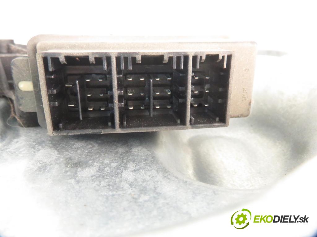 VW POLO (9N_) HB 2004 47,00 1.2 12V 64 - AZQ 1198,00 mechanismus oken PPE 6Q2959801A ; 6Q4837402H