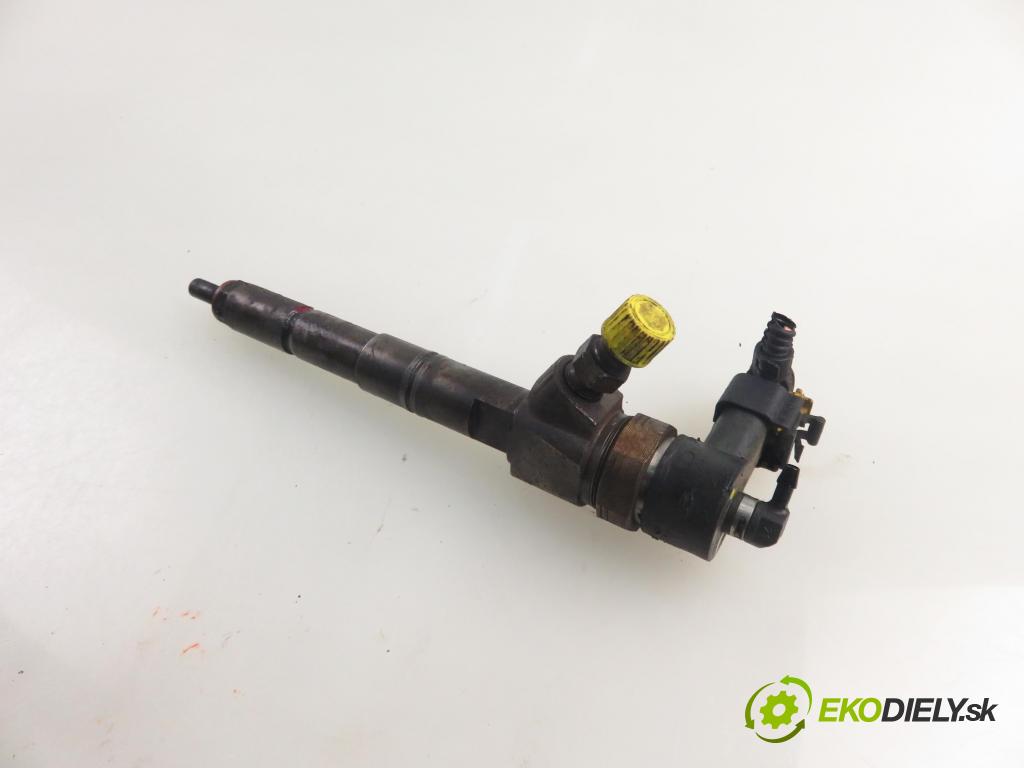 OPEL SIGNUM HB 2004 110,00 1.9 CDTI 150 1910,00 vstrekovač 0986435088 (Vstrekovač paliva)