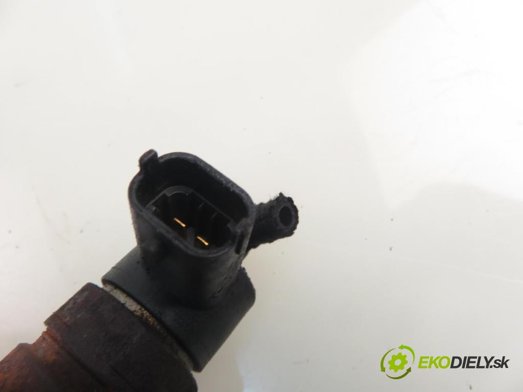 FIAT DOBLO nadwozie wielkoprzestrzenne (MPV) (119_, 223_) KOMBIVAN 2004 51,00 1.3 JTD 16V - 188 A9.000 1248,00 vstrekovač 0445110083 (Vstrekovač paliva)