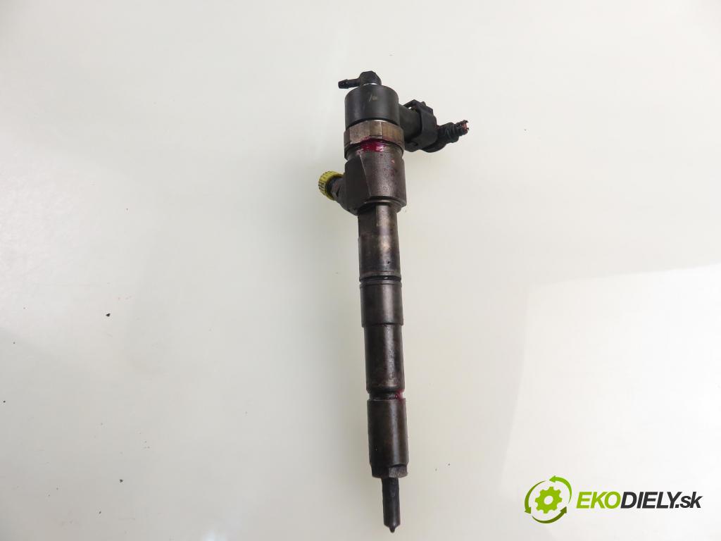 OPEL SIGNUM HB 2004 110,00 1.9 CDTI 150 1910,00 vstrekovač 0445110159 (Vstrekovač paliva)