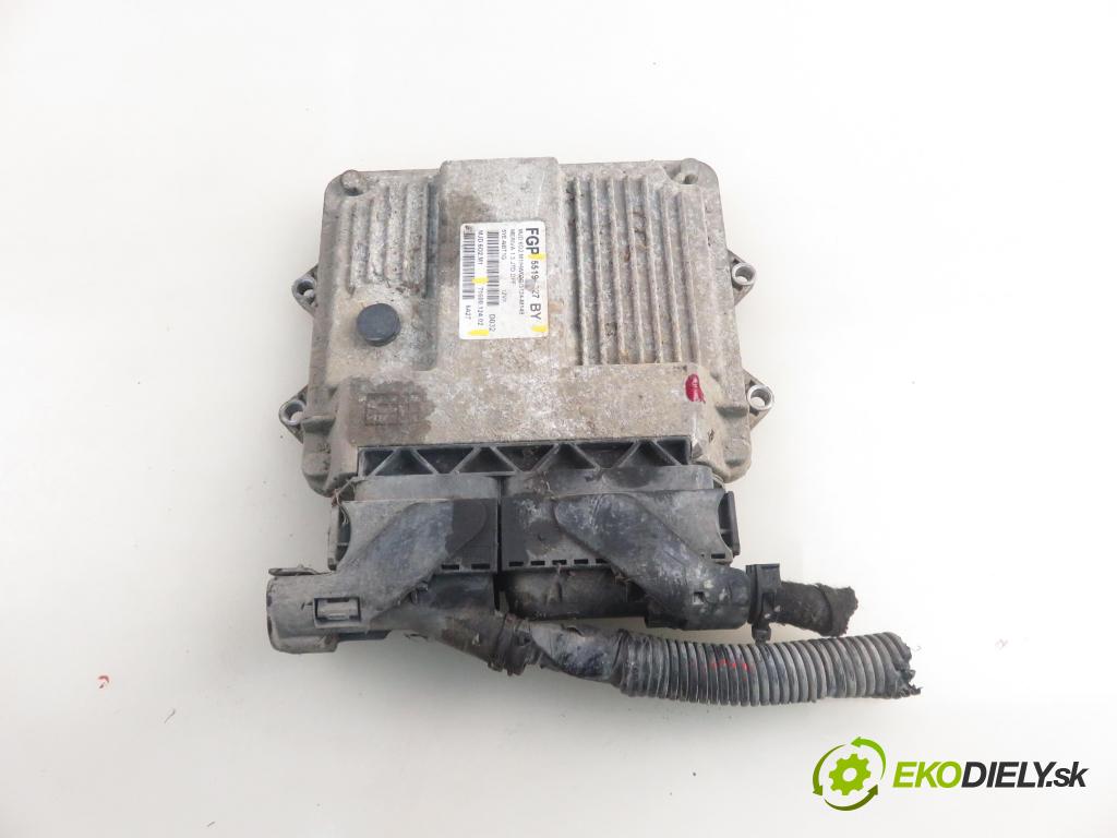 OPEL MERIVA A nadwozie wielkoprzestrzenne (MPV) (X03) HB 2006 55,00 1.3 CDTI - Z 13 DTJ 1248,00 Riadiaca jednotka Motor 55198927BY ; 7160012402