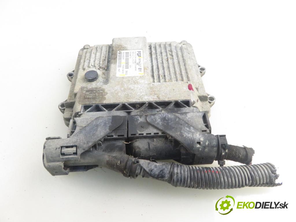 OPEL MERIVA A nadwozie wielkoprzestrzenne (MPV) (X03) HB 2006 55,00 1.3 CDTI - Z 13 DTJ 1248,00 Riadiaca jednotka Motor 55198927BY ; 7160012402