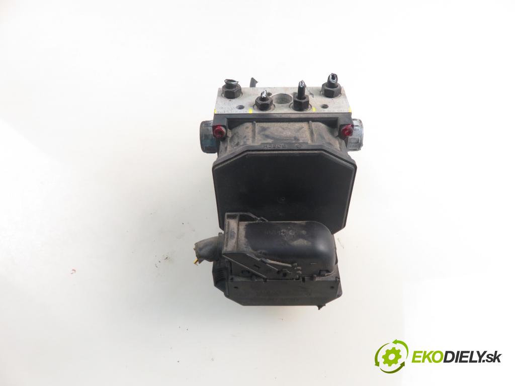 AUDI A4 (8E2, B6) SEDAN 2003 96,00 1.9 TDI quattro - AVF 1896,00 pumpa ABS 8E0614517A ; 0265950012 ; 0265225045 (Pumpy brzdové)