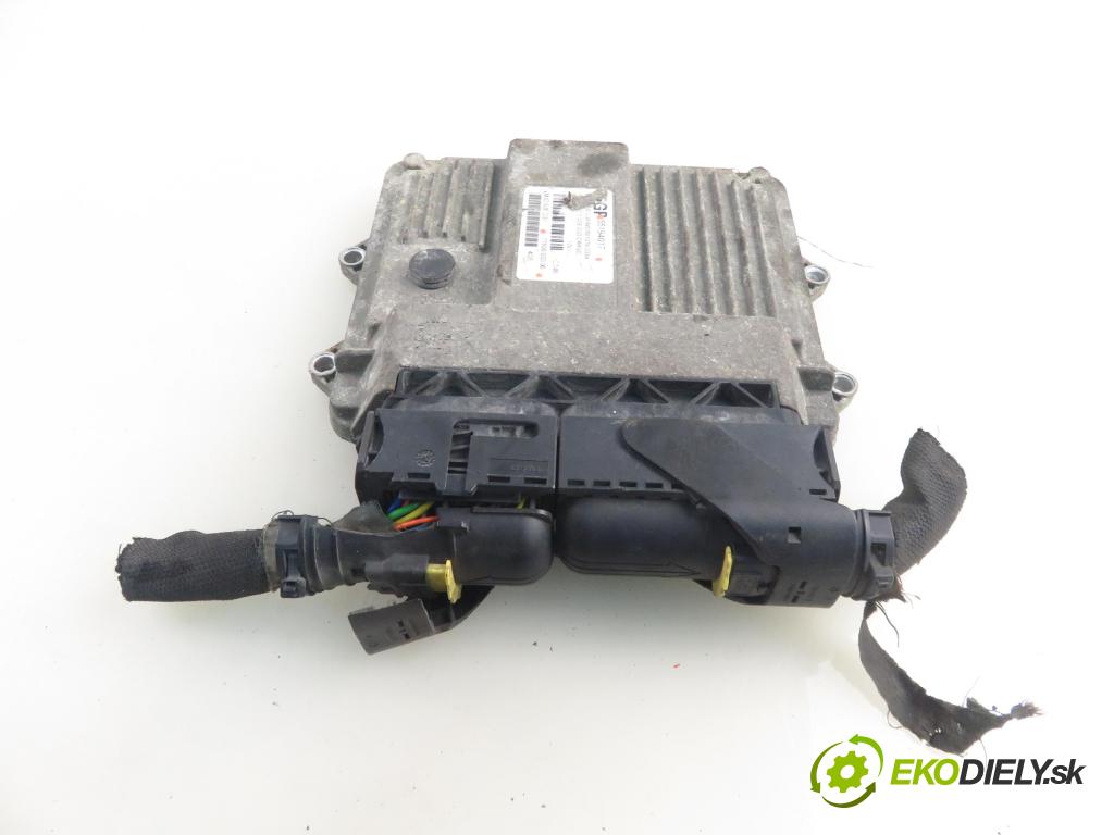 FIAT DOBLO nadwozie wielkoprzestrzenne (MPV) (119_, 223_) KOMBIVAN 2004 51,00 1.3 JTD 16V - 188 A9.000 1248,00 Riadiaca jednotka Motor 55194017 ; 7160003300