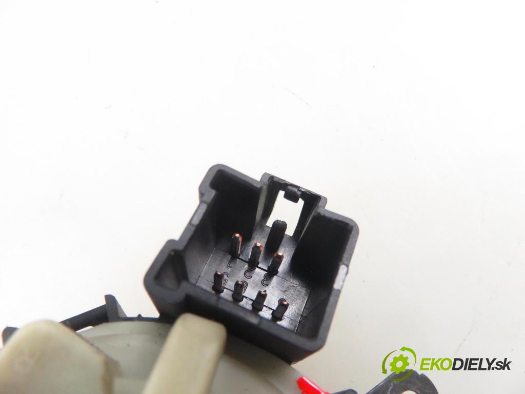 VOLVO S40 II (MS) SEDAN 2005 92,00 1.8 125 - B 4184 S11 1798,00 spinačka 30659837 (Spínacia skrinka)