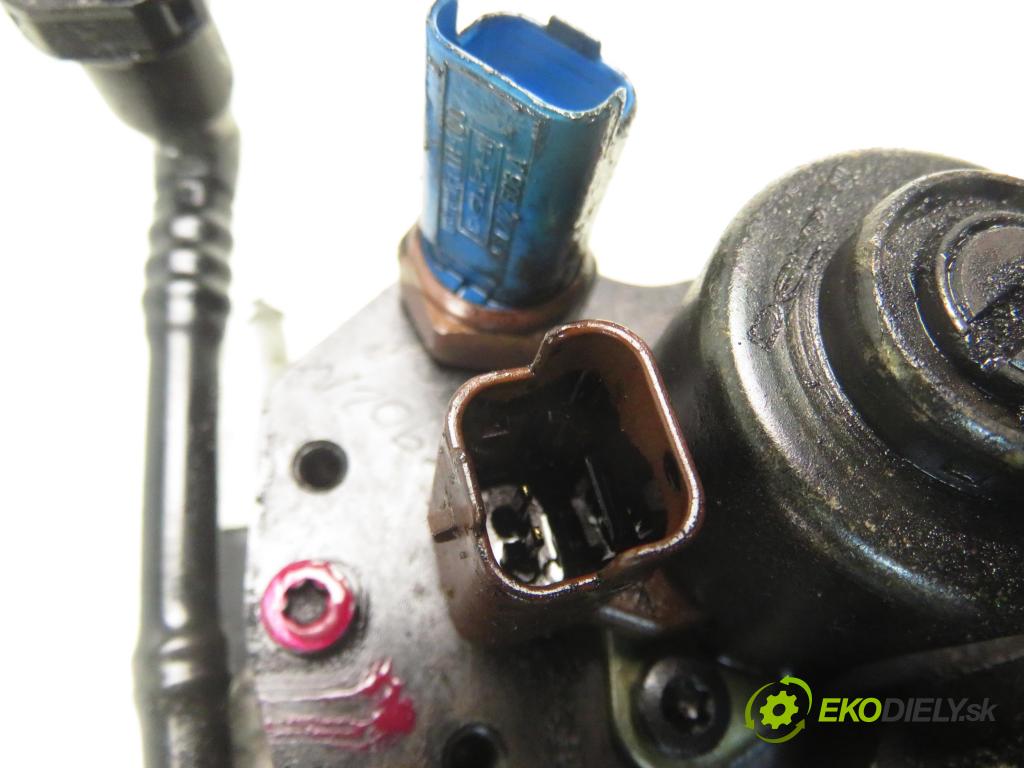 FORD MONDEO III (B5Y) LIFTBACK 2006 96,00 2.0 TDCi - FMBA 1998,00 Pumpa vstrekovacia 5S7Q9B395AA ; R9044Z090A (Vstrekovacie čerpadlo)