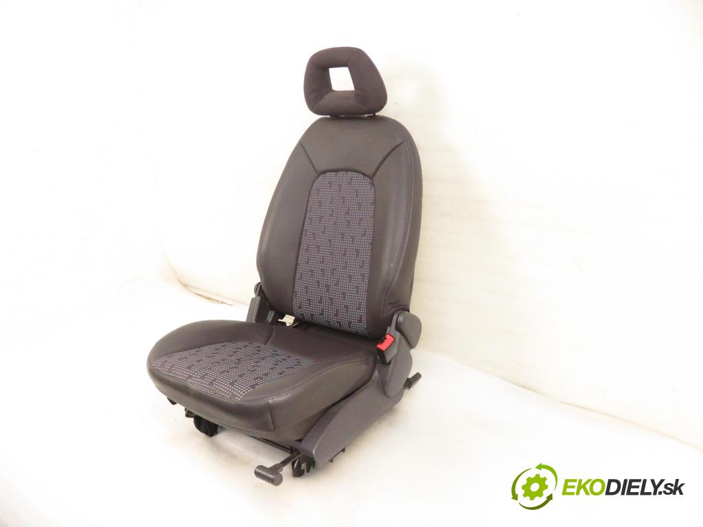 MERCEDES-BENZ KLASA A (W168) HB 2000 75,00 1.6 102 A 160  M 166.960 1598,00 Sedadlo 2 rad pravy