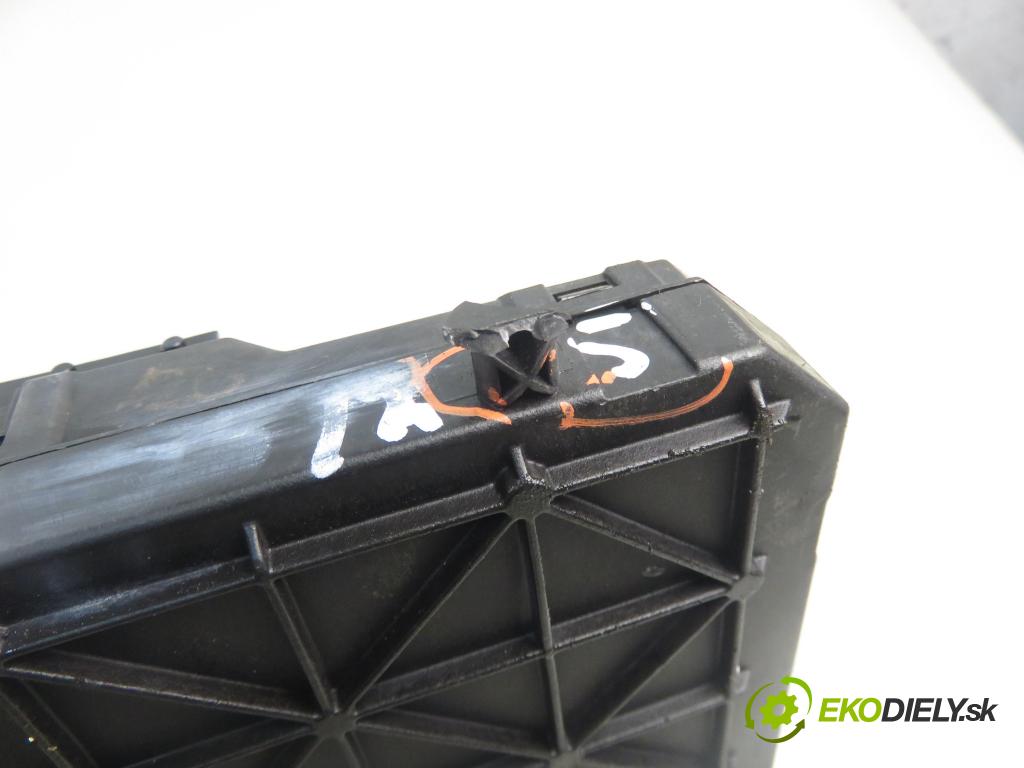 CITROEN C3 I (FC_) HB 2002 54,00 1.4 i - KFV (TU3JP) 1360,00 MODUL BSI 9648715380