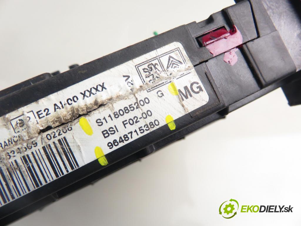CITROEN C3 I (FC_) HB 2002 54,00 1.4 i - KFV (TU3JP) 1360,00 MODUL BSI 9648715380