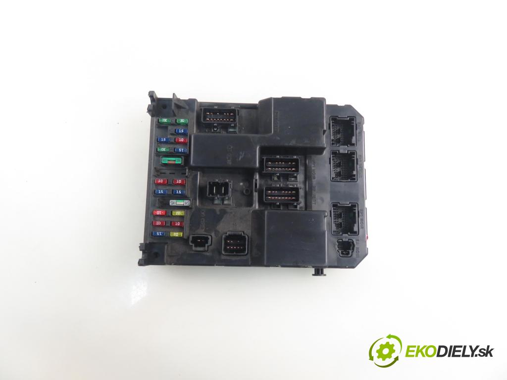 PEUGEOT 307 (3A/C) HB 2005 80,00 1.6 HDi 110 1560,00 MODUL BSI 9651197680A ; 9651196980A