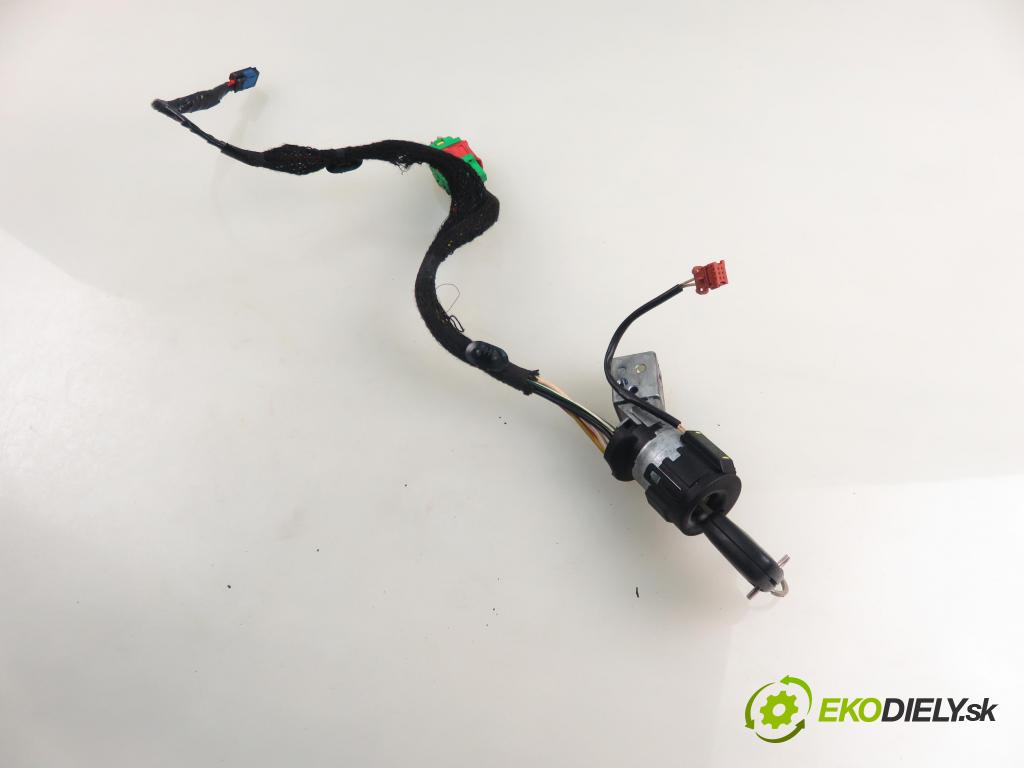 PEUGEOT 307 (3A/C) HB 2005 80,00 1.6 HDi 110 1560,00 spinačka 36353100 ; 9648445180 (Spínacia skrinka)