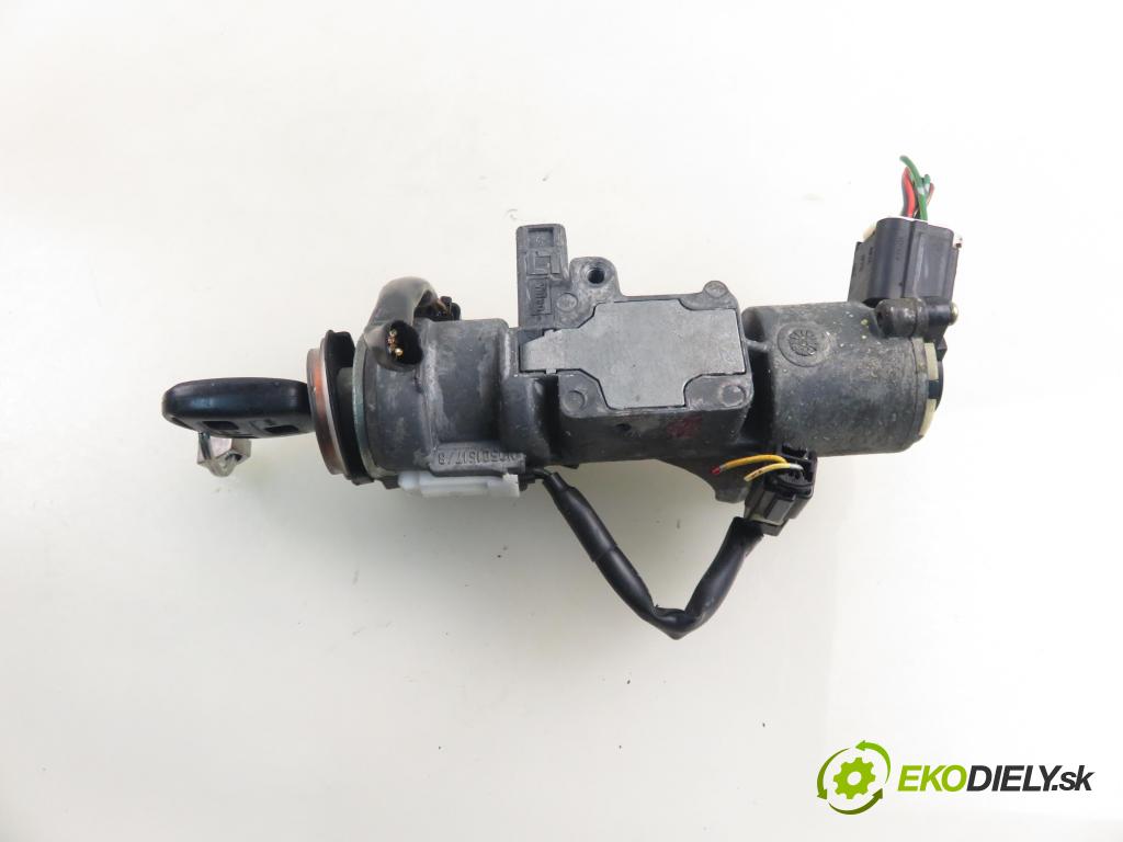 TOYOTA AVENSIS Kombi (_T25_) KOMBI 2005 110,00 2.2 D-4D (ADT251) 150 - 2AD-FTV 2231,00 spinačka 450200504 ; 8978305010 (Spínacia skrinka)