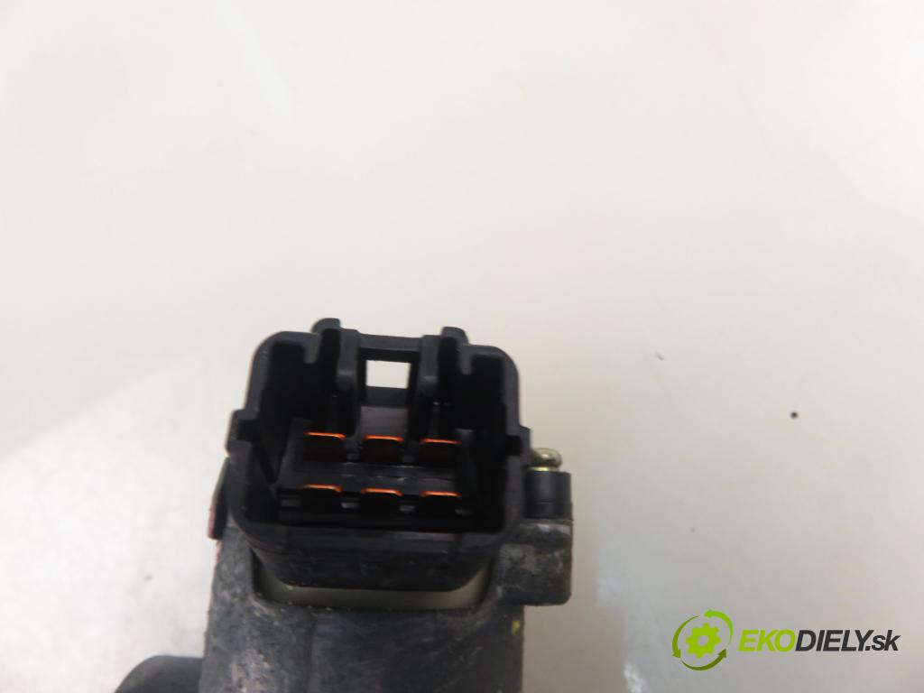 TOYOTA AVENSIS Kombi (_T25_) KOMBI 2005 110,00 2.2 D-4D (ADT251) 150 - 2AD-FTV 2231,00 spinačka 450200504 ; 8978305010 (Spínacia skrinka)