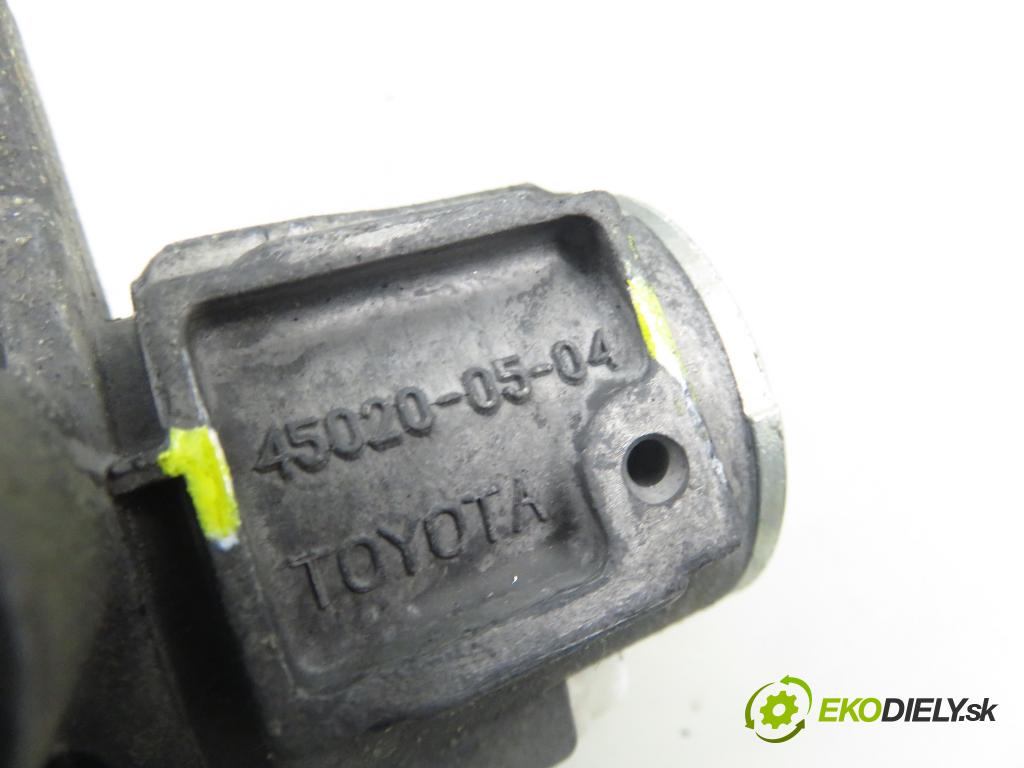 TOYOTA AVENSIS Kombi (_T25_) KOMBI 2005 110,00 2.2 D-4D (ADT251) 150 - 2AD-FTV 2231,00 spinačka 450200504 ; 8978305010 (Spínacia skrinka)