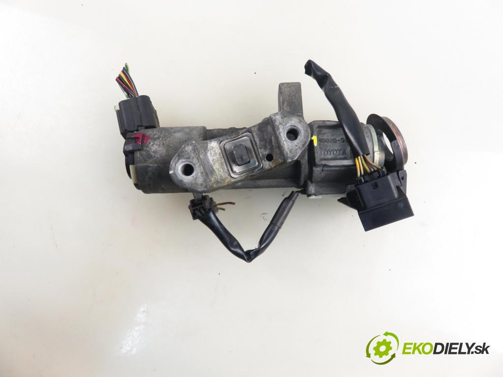 TOYOTA AVENSIS Kombi (_T25_) KOMBI 2005 110,00 2.2 D-4D (ADT251) 150 - 2AD-FTV 2231,00 spinačka 450200504 ; 8978305010 (Spínacia skrinka)