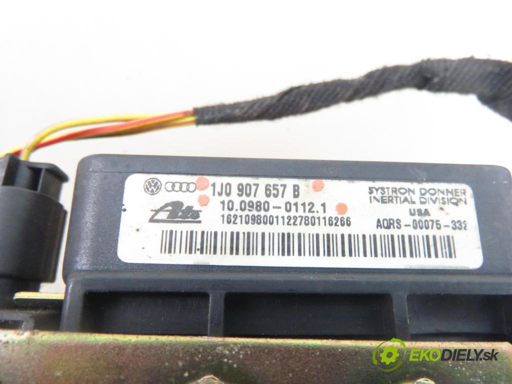 AUDI A3 (8L1) HB 2001 81,00 1.9 TDI - ASV 1896,00 Snímač ESP 1J0907657B ; 10098012121 ; 1J0907651A