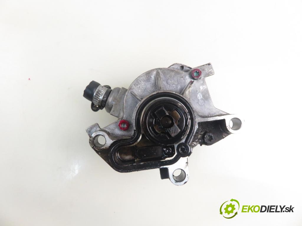 AUDI A3 (8L1) HB 2001 81,00 1.9 TDI - ASV 1896,00 Pumpa vákuová 038145101B