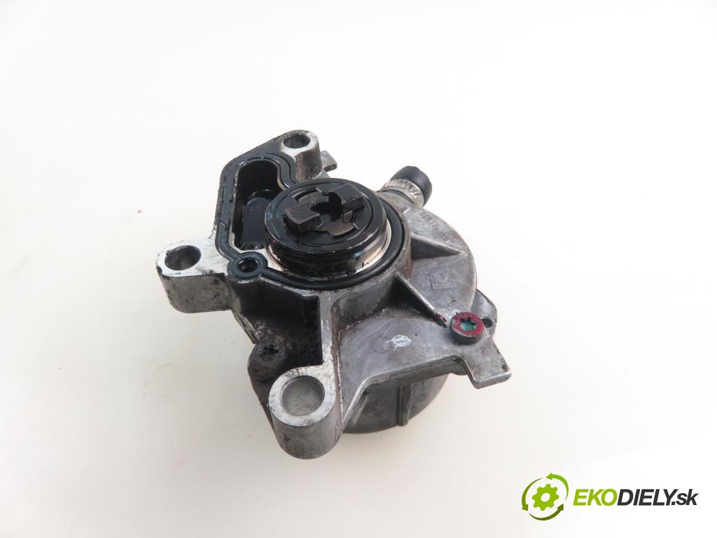 AUDI A3 (8L1) HB 2001 81,00 1.9 TDI - ASV 1896,00 Pumpa vákuová 038145101B