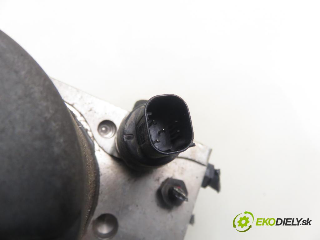 VW PASSAT B5.5 (3B3) SEDAN 2003 74,00 1.9 TDI PD 101 - AVB 1896,00 pumpa ABS 4B0614517G ; 0265225124 ; 0265950055 (Pumpy brzdové)