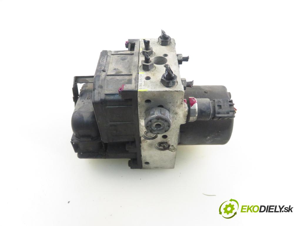 VW PASSAT B5.5 (3B3) SEDAN 2003 74,00 1.9 TDI PD 101 - AVB 1896,00 pumpa ABS 4B0614517G ; 0265225124 ; 0265950055 (Pumpy brzdové)
