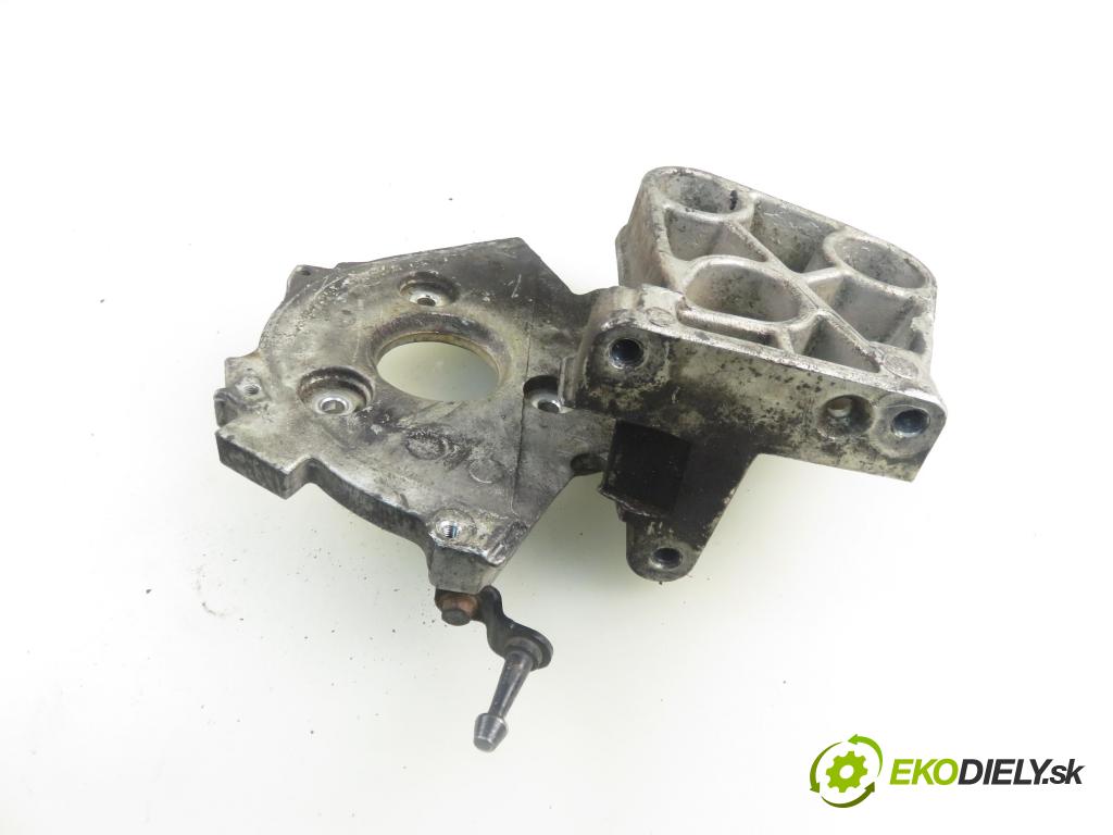 RENAULT SCENIC II (JM0/1_) MINIVAN 2005 88,00 1.9 dCi 120 - F9Q 812 1870,00 Uchytenie pumpy vstrekovacej 8200240204