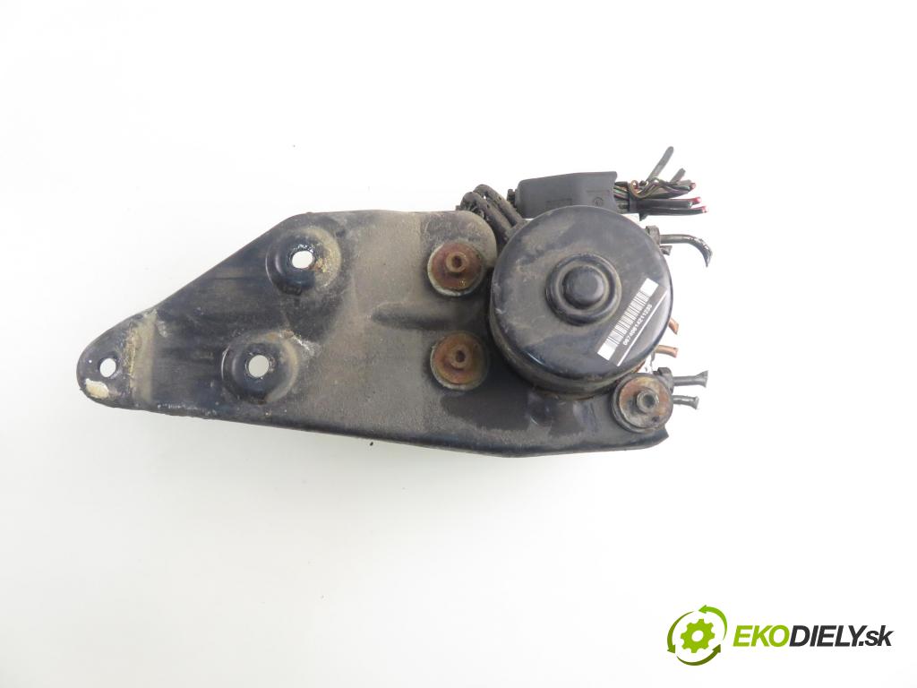 FIAT DOBLO Cargo (223_) FURGON 2003 74,00 1.9 JTD 100 - 182 B9.000 1910,00 Pumpa ABS 10094916023 ; 51704746 (Pumpa ABS)