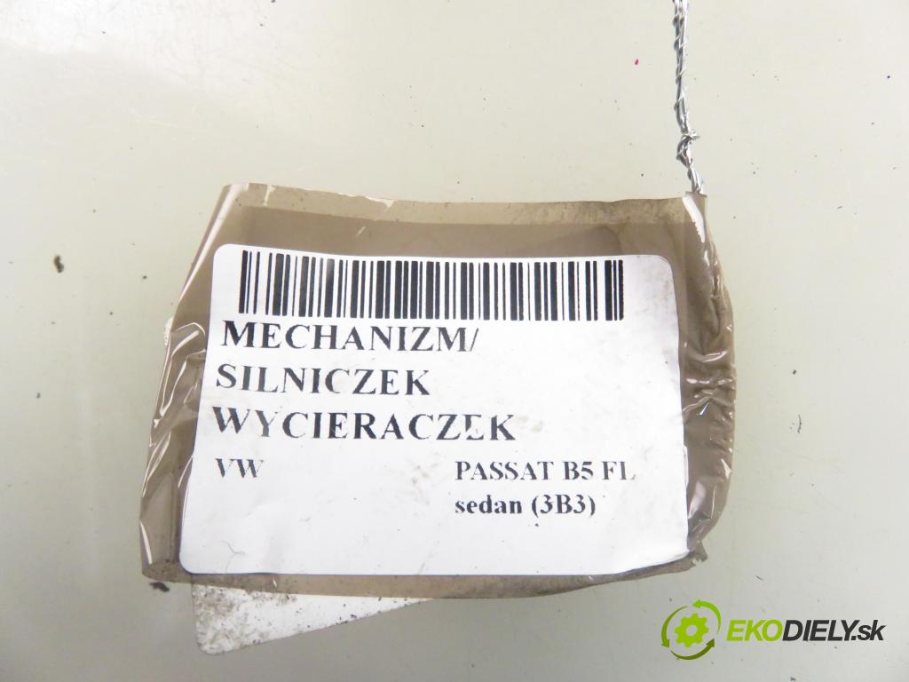VW PASSAT B5.5 (3B3) SEDAN 2003 74,00 1.9 TDI PD 101 - AVB 1896,00 MECHANISMUS/ motorek stěračů 0390241528 ; 3B1955113D