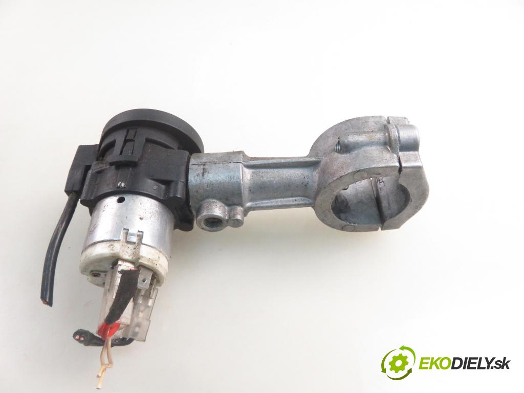 SKODA FELICIA II (6U1) HB 1998 43,00 1.3 - AMJ 1289,00 spinačka 441022221176 (Spínacia skrinka)