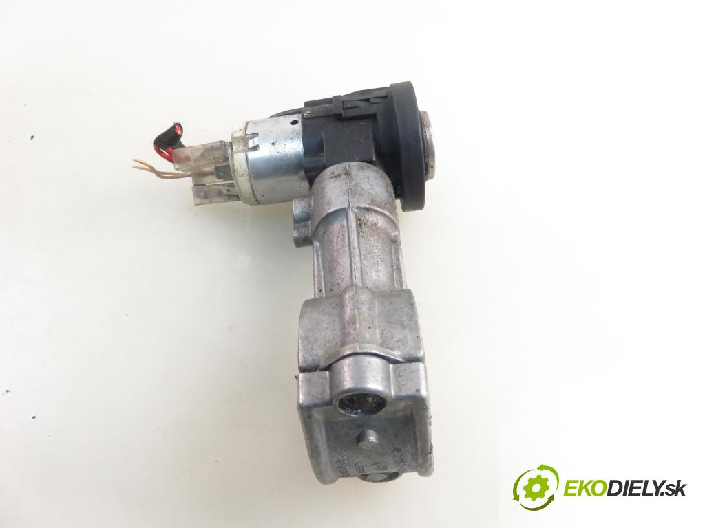 SKODA FELICIA II (6U1) HB 1998 43,00 1.3 - AMJ 1289,00 spinačka 441022221176 (Spínacia skrinka)