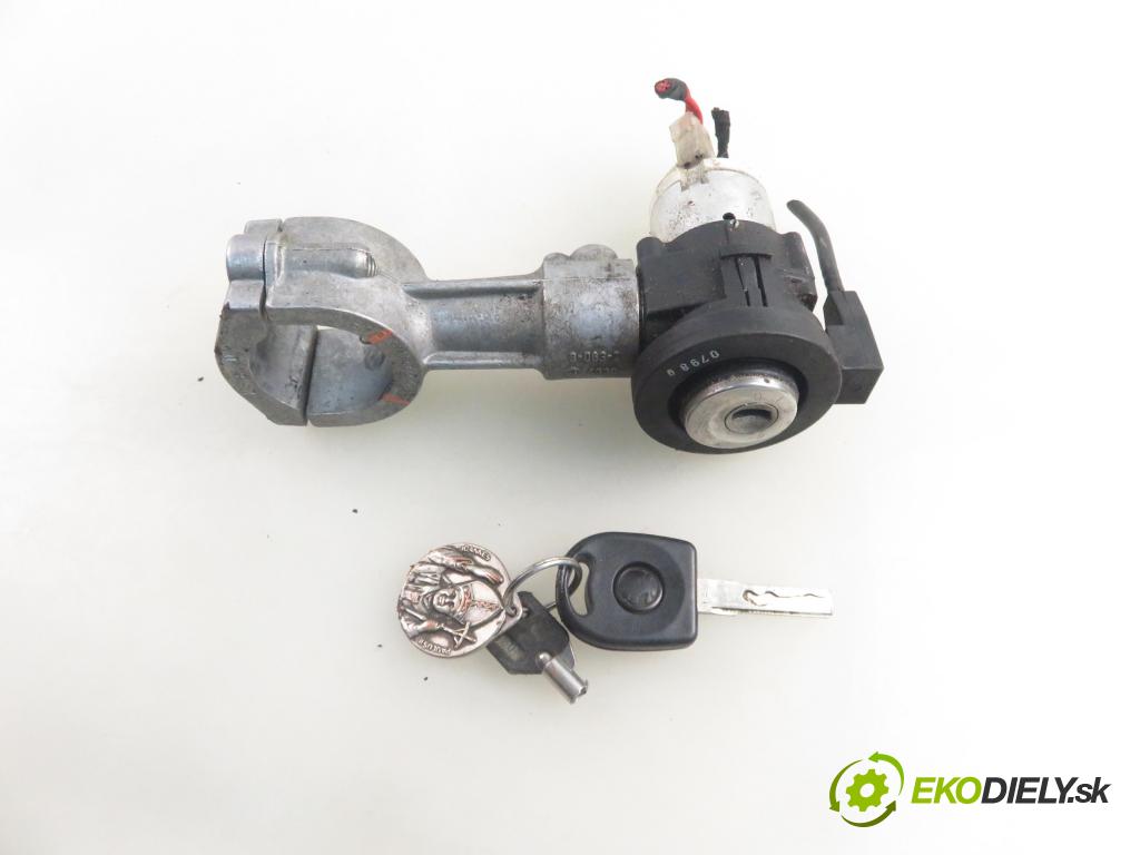 SKODA FELICIA II (6U1) HB 1998 43,00 1.3 - AMJ 1289,00 spinačka 441022221176 (Spínacia skrinka)