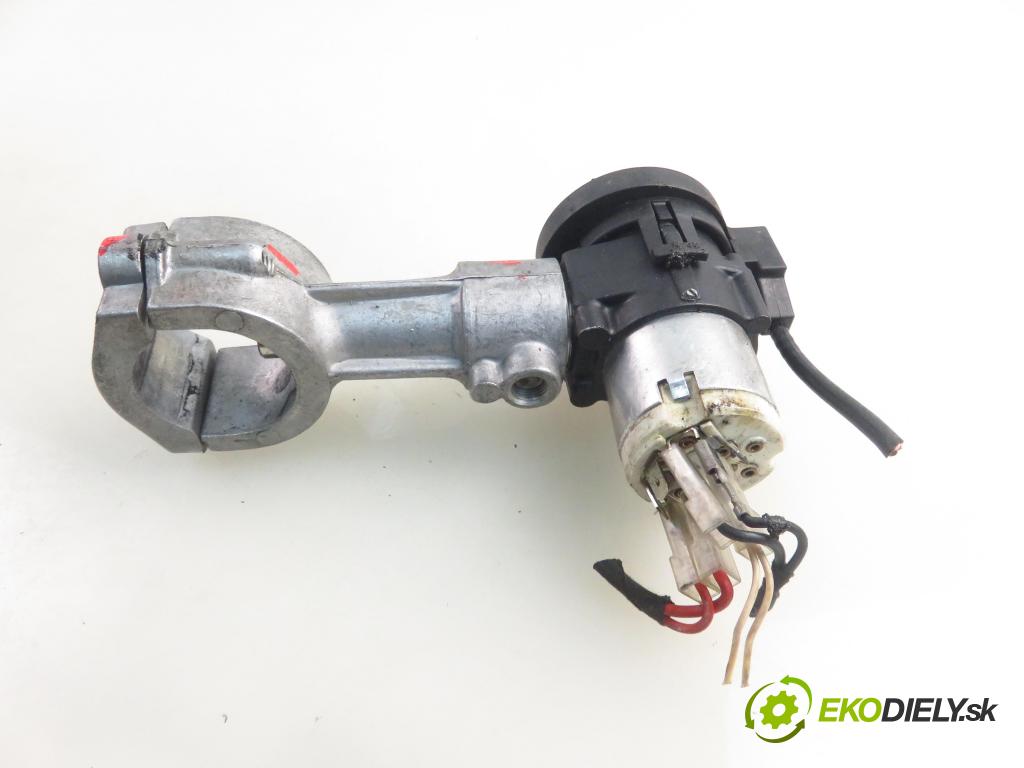 SKODA FELICIA II (6U1) HB 1998 43,00 1.3 - AMJ 1289,00 spinačka 441022221176 (Spínacia skrinka)