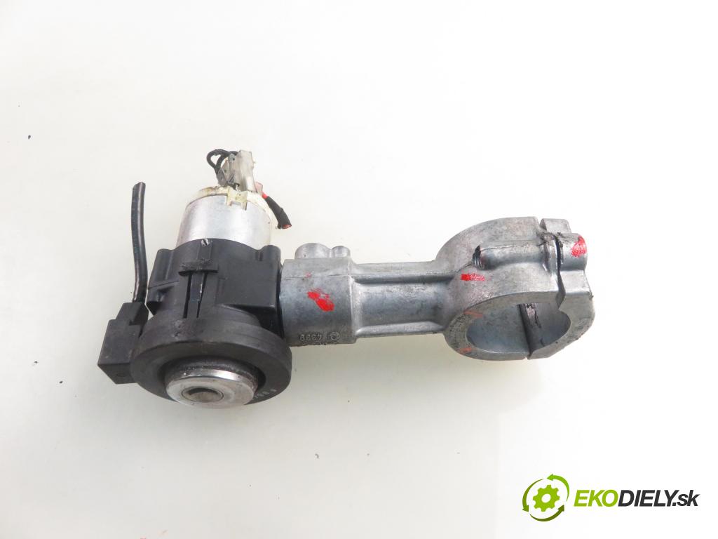 SKODA FELICIA II (6U1) HB 1998 43,00 1.3 - AMJ 1289,00 spinačka 441022221176 (Spínacia skrinka)