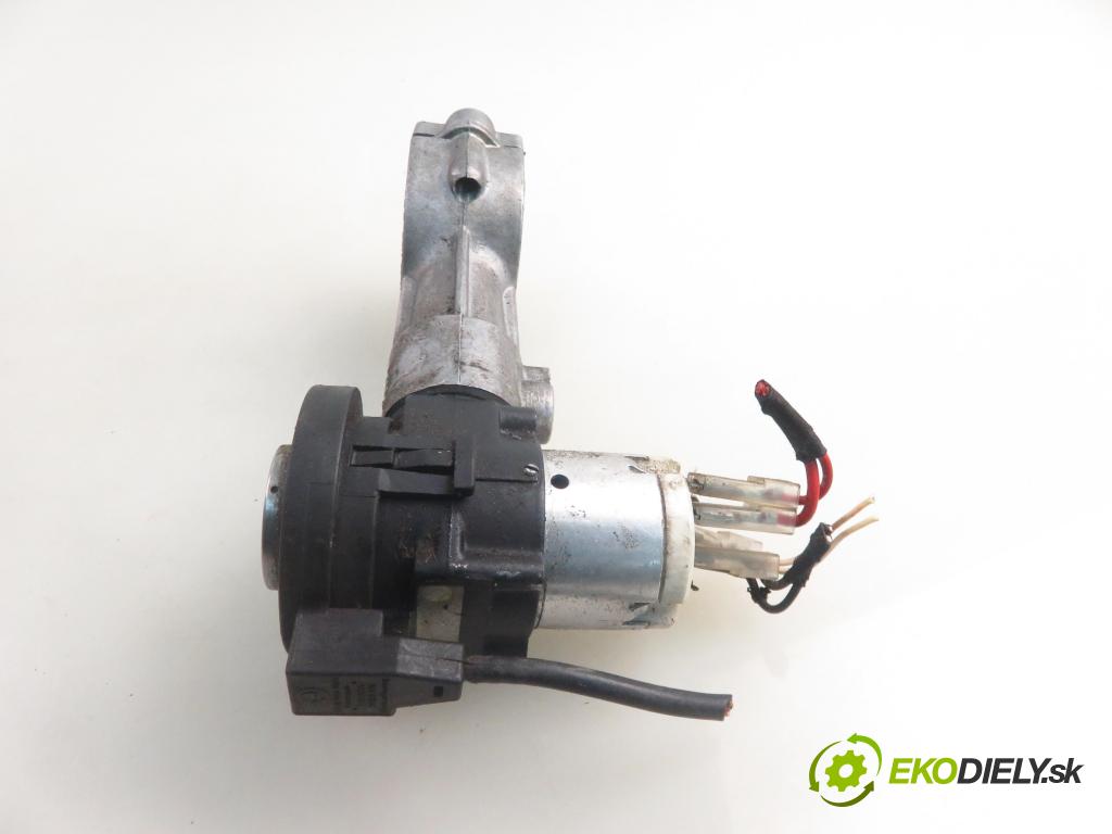 SKODA FELICIA II (6U1) HB 1998 43,00 1.3 - AMJ 1289,00 spinačka 441022221176 (Spínacia skrinka)