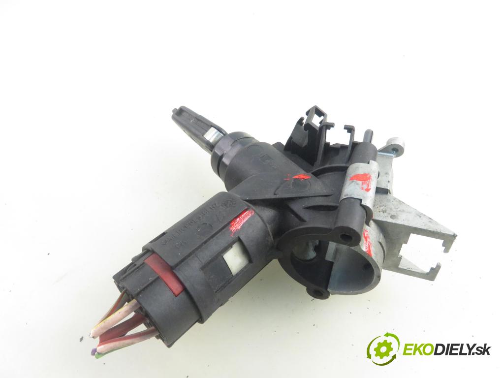 MERCEDES-BENZ KLASA A (W168) HB 1999 75,00 1.6 102 A 160  M 166.960 1598,00 spinačka  (Spínacia skrinka)