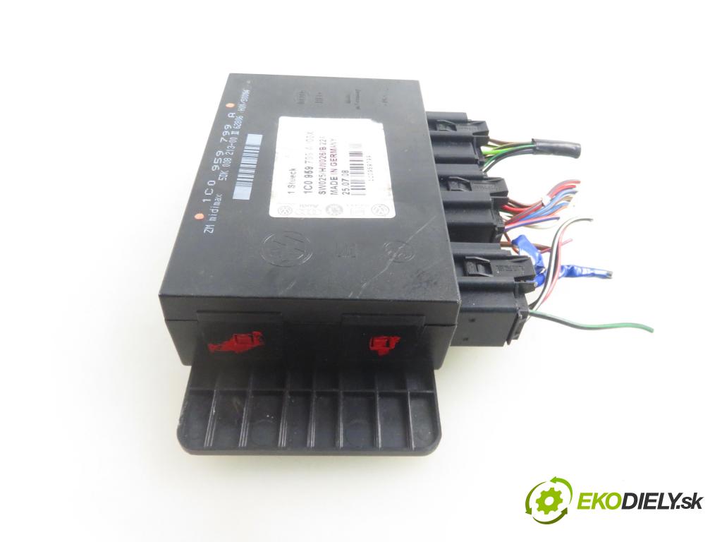VW PASSAT B5.5 (3B3) SEDAN 2003 74,00 1.9 TDI PD 101 - AVB 1896,00 MODUL komfortu 1C0959799A