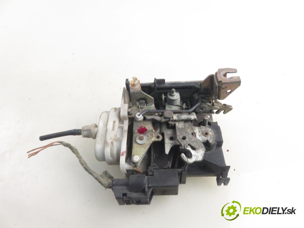 AUDI A3 (8L1) HB 2001 81,00 1.9 TDI - ASV 1896,00 zámok 8L1837016C