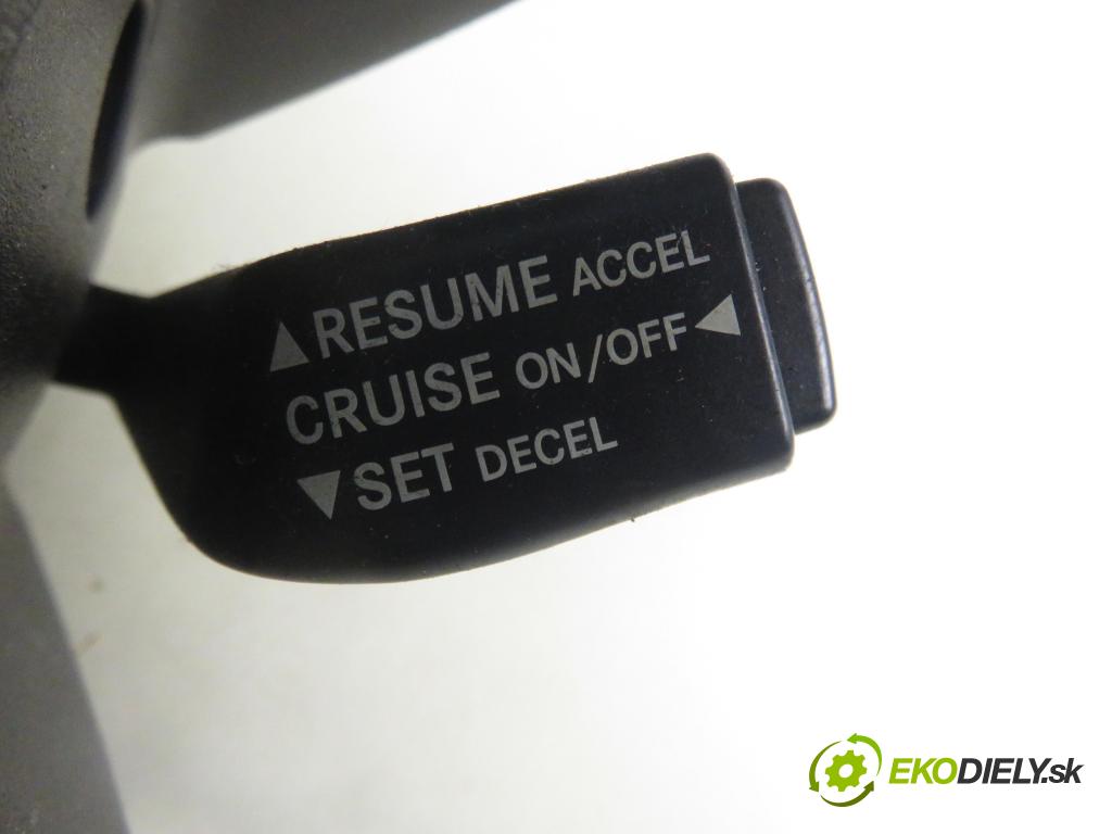 JEEP PATRIOT (MK74) SUV 2008 125,00 2.4 4x4 - DOHC 16V Dual VVT (ED3) 2360,00 Volant  (Volant)