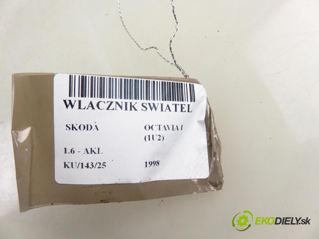 SKODA OCTAVIA I (1U2) LIFTBACK 1998 74,00 1.6 - AKL 1595,00 přepínač světla 1U0941531A