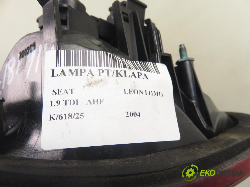 SEAT LEON (1M1) HB 2004 81,00 1.9 TDI - AHF 1896,00 Svetlo pravé zadné kufor 1M6945092B