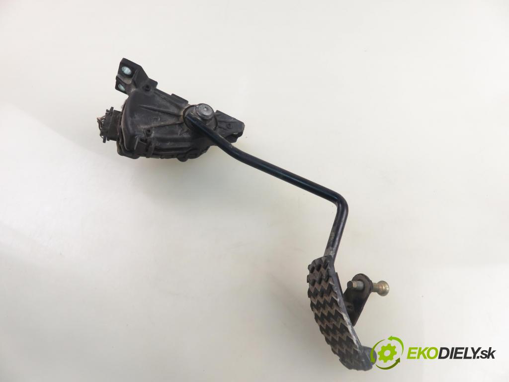 FIAT DUCATO Autobus (244_) BUS 2002 81,00 2.3 JTD - F1AE0481C 2286,00 Potenciometer plynu 6PV00824500 ; 1326536080 (Potenciometer plynového pedálu)