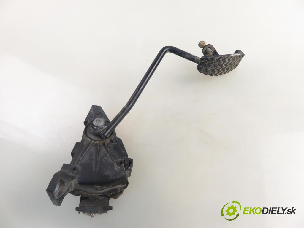 FIAT DUCATO Autobus (244_) BUS 2002 81,00 2.3 JTD - F1AE0481C 2286,00 Potenciometer plynu 6PV00824500 ; 1326536080 (Potenciometer plynového pedálu)