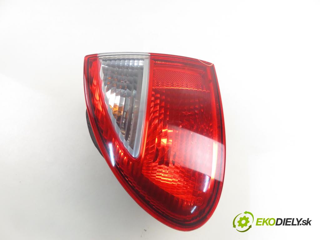 SEAT LEON (1M1) HB 2004 81,00 1.9 TDI - AHF 1896,00 Svetlo ľavé zadné 1M6945095A