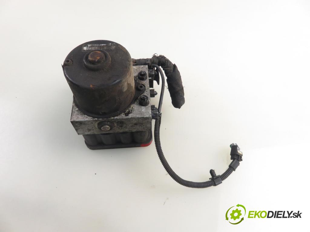 AUDI A3 (8L1) HB 2001 81,00 1.9 TDI - ASV 1896,00 pumpa ABS 1C0907379E ; 10096003133 (Pumpy brzdové)
