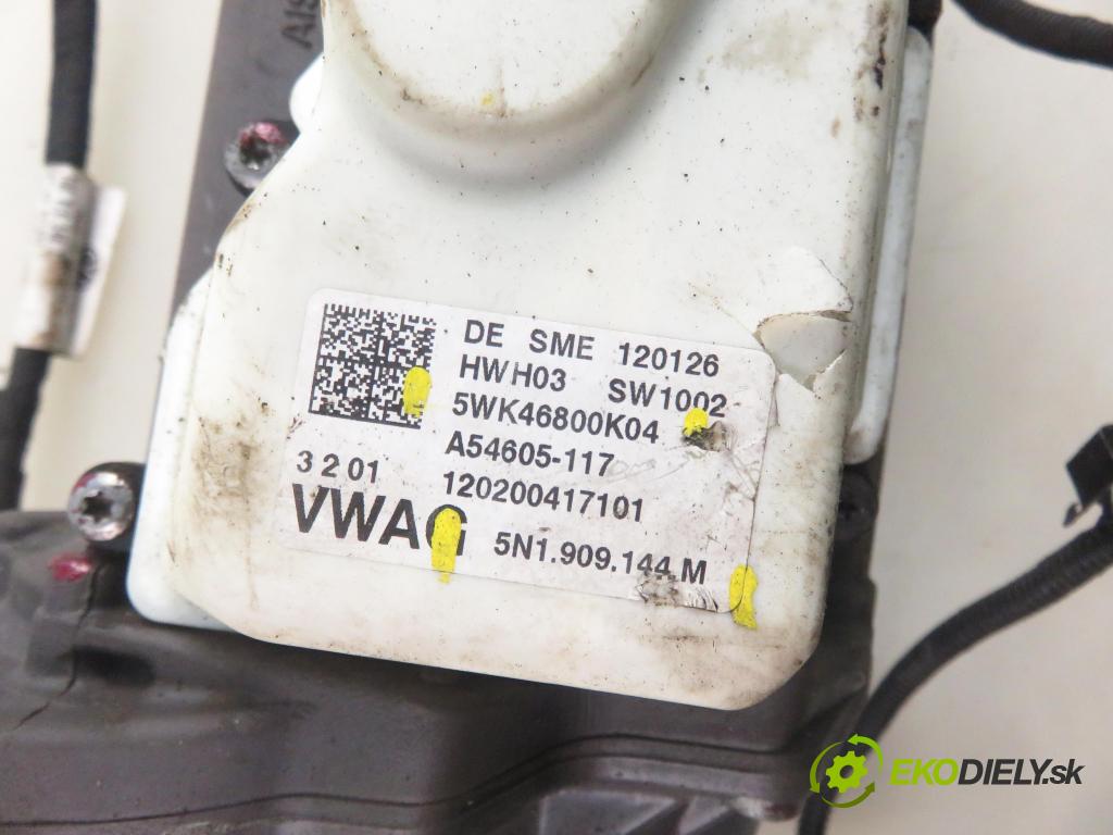 VW TOURAN (1T3) MINIVAN 2012 103,00 2.0 TDI - CFHC 1968,00 Riadenie ZE riadením 5WK46800K04 ; 1T1423050B