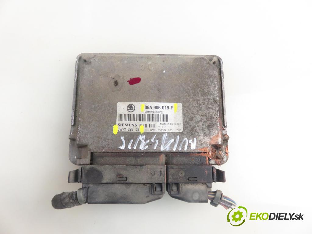 SKODA OCTAVIA I (1U2) LIFTBACK 1998 74,00 1.6 - AKL 1595,00 Riadiaca jednotka Motor 06A906019F ; 5WP432503